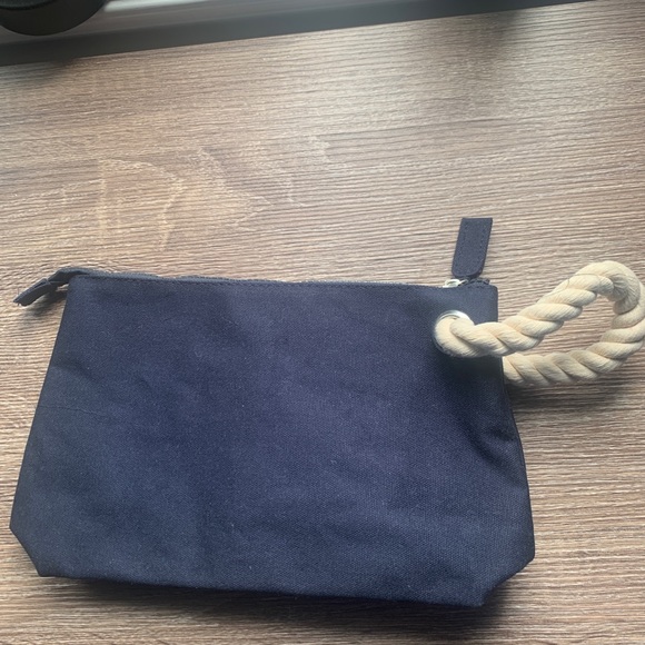 JEAN PAUL GAULTIER TRAVEL POUCH - Picture 5 of 5